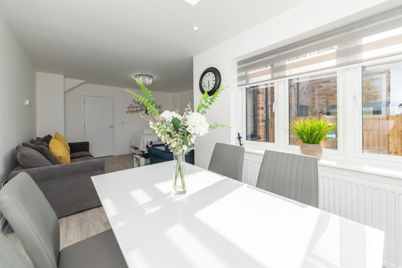 Greenfield Holiday Homes Μπράκνελ Εξωτερικό φωτογραφία